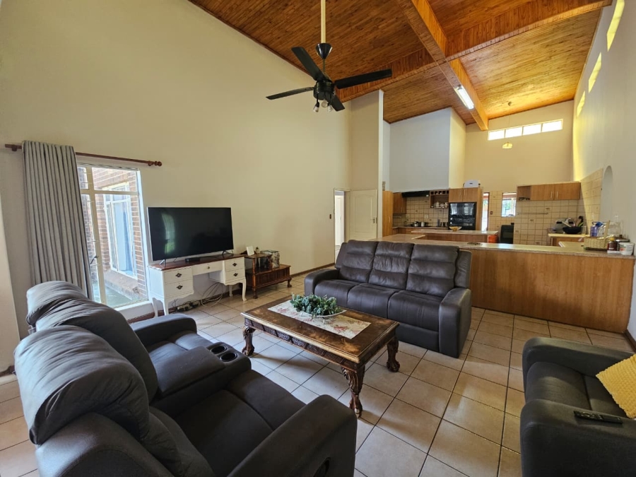 3 Bedroom Property for Sale in Barry Hertzog Park KwaZulu-Natal