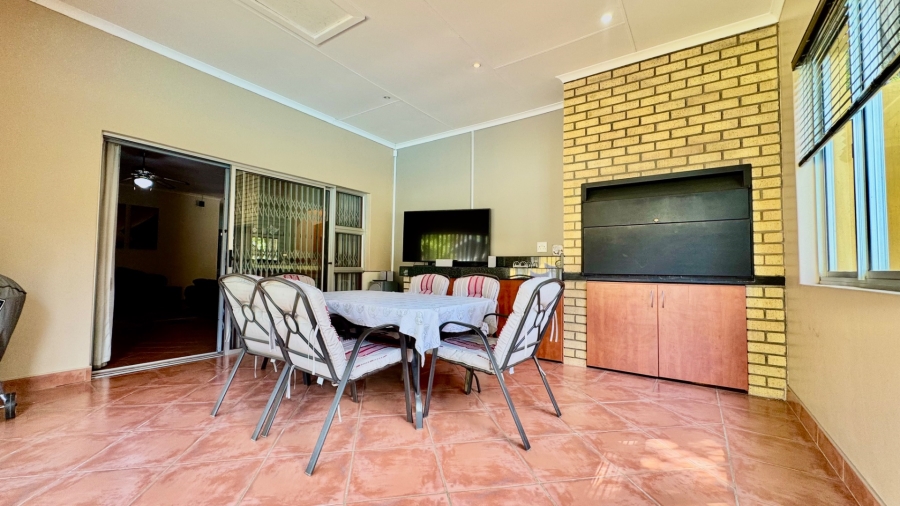 4 Bedroom Property for Sale in Huttenheights KwaZulu-Natal