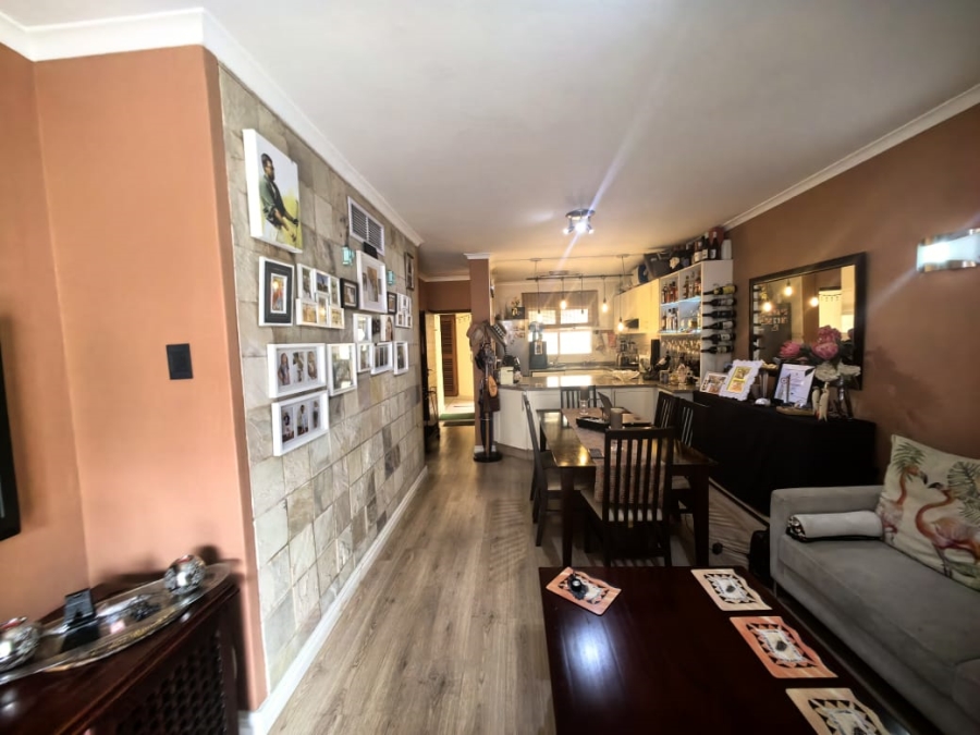 2 Bedroom Property for Sale in New Town Centre KwaZulu-Natal