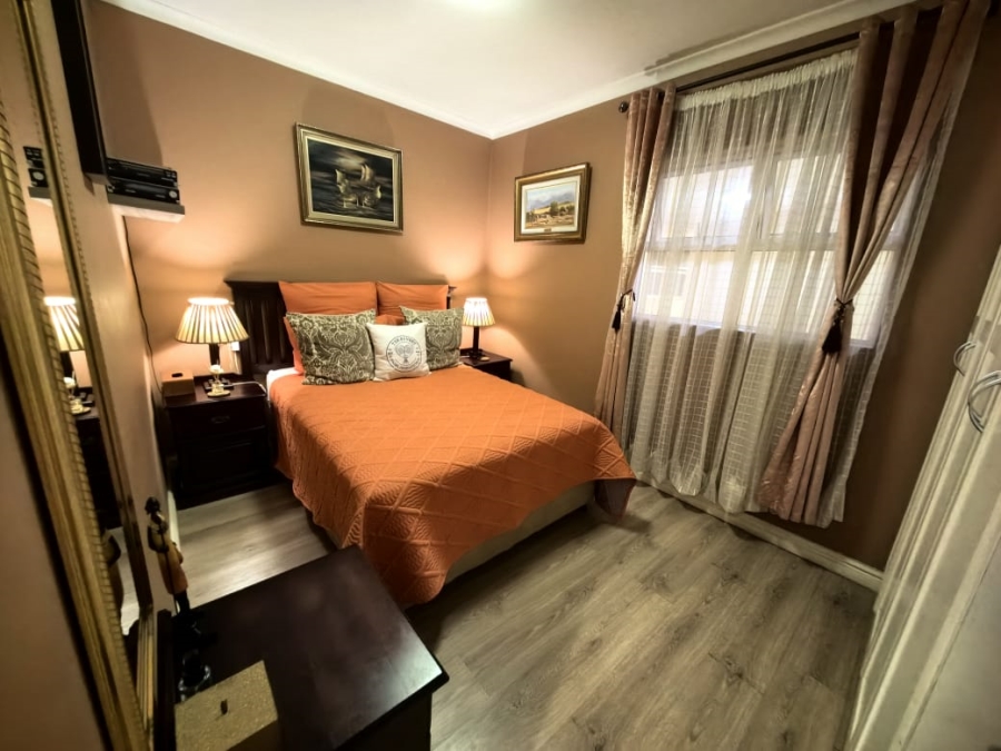 2 Bedroom Property for Sale in New Town Centre KwaZulu-Natal