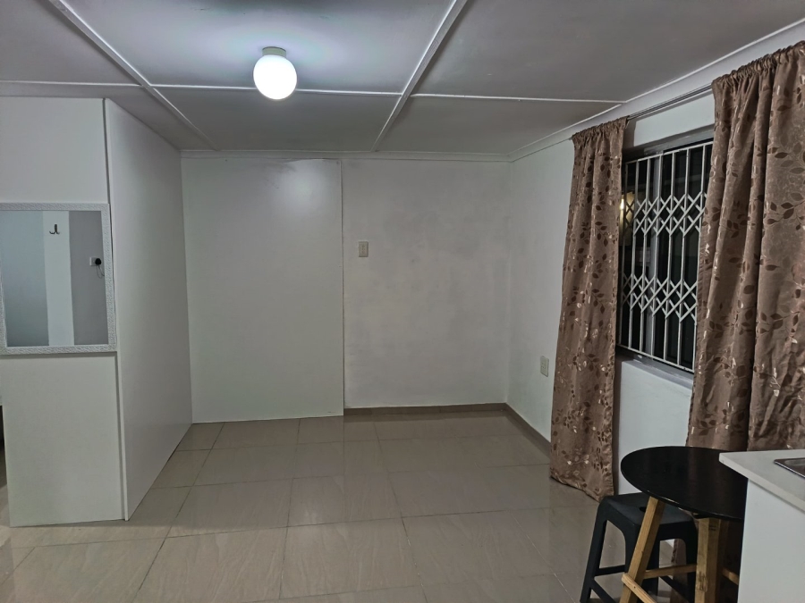 1 Bedroom Property for Sale in Veld En Vlei KwaZulu-Natal