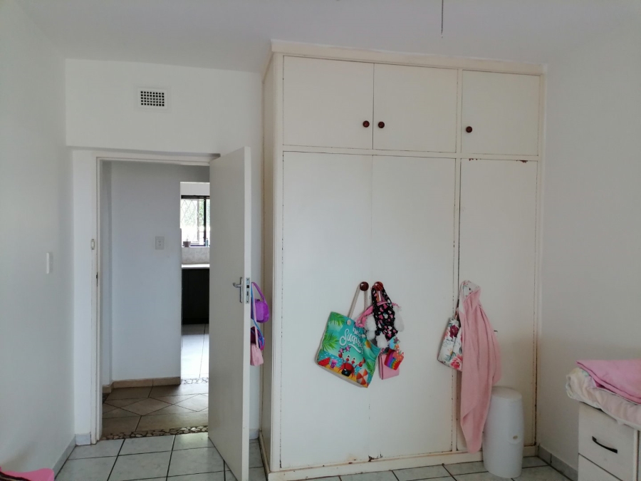 4 Bedroom Property for Sale in Uvongo KwaZulu-Natal