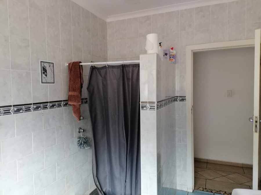 4 Bedroom Property for Sale in Uvongo KwaZulu-Natal