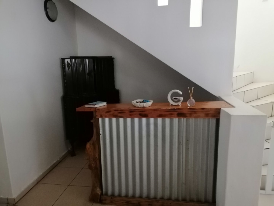4 Bedroom Property for Sale in Uvongo KwaZulu-Natal