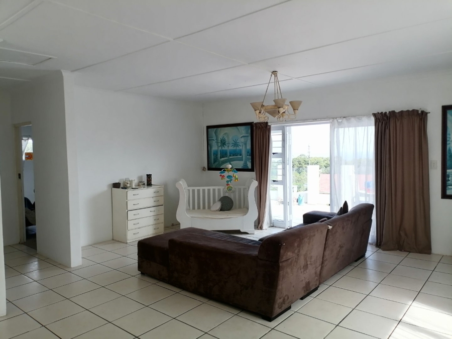 4 Bedroom Property for Sale in Uvongo KwaZulu-Natal