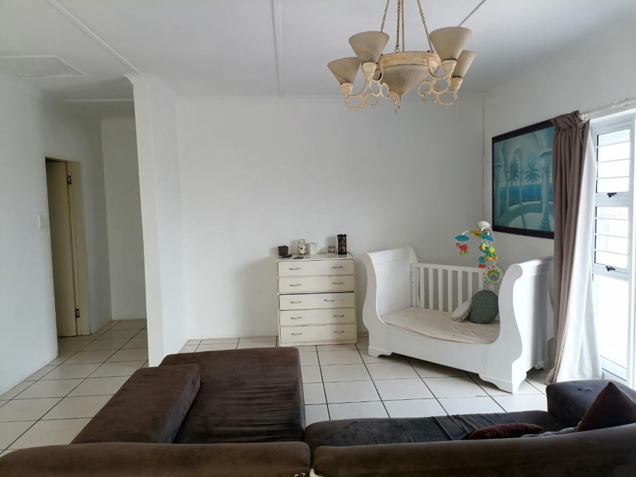 4 Bedroom Property for Sale in Uvongo KwaZulu-Natal