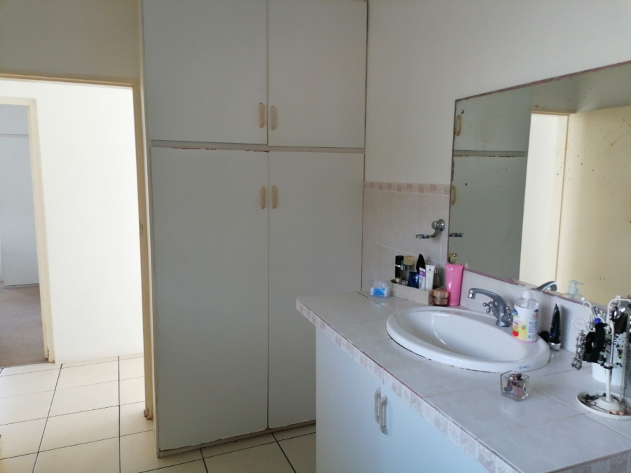 4 Bedroom Property for Sale in Uvongo KwaZulu-Natal