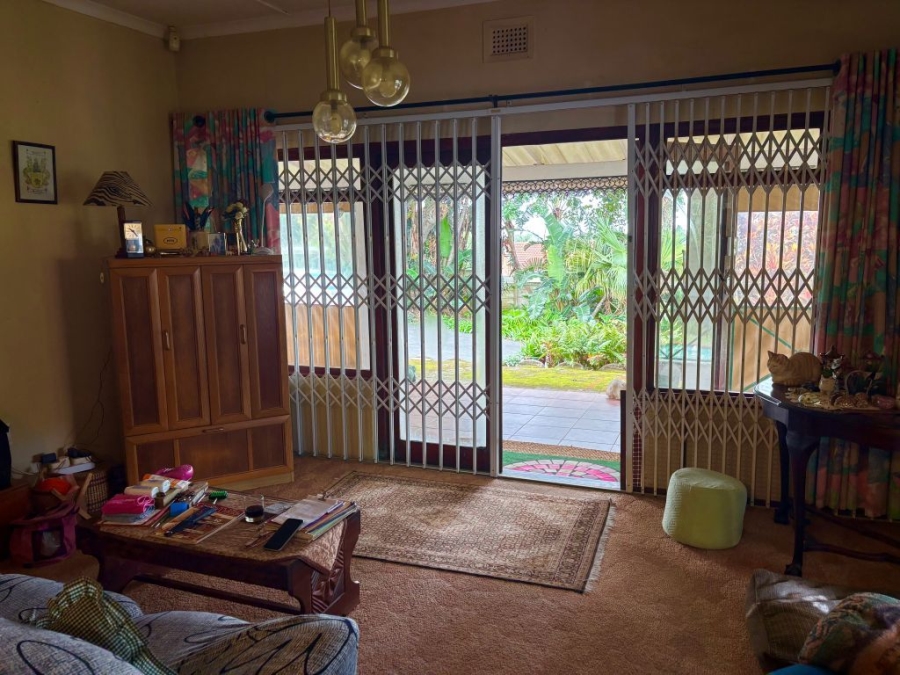 3 Bedroom Property for Sale in Umtentweni KwaZulu-Natal