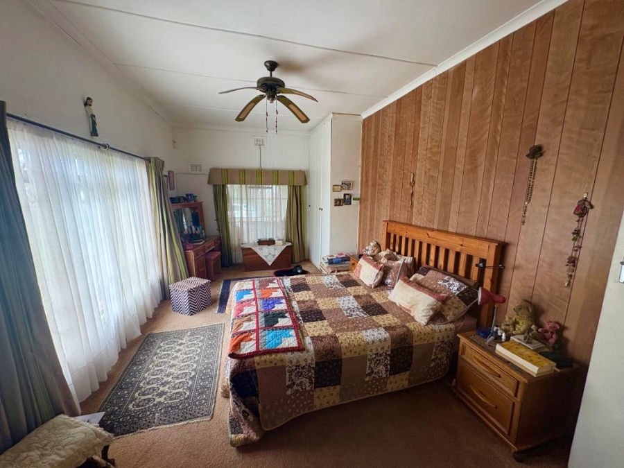 3 Bedroom Property for Sale in Umtentweni KwaZulu-Natal