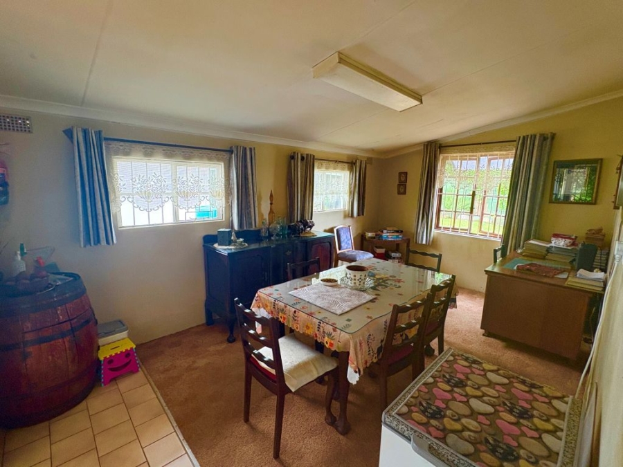 3 Bedroom Property for Sale in Umtentweni KwaZulu-Natal