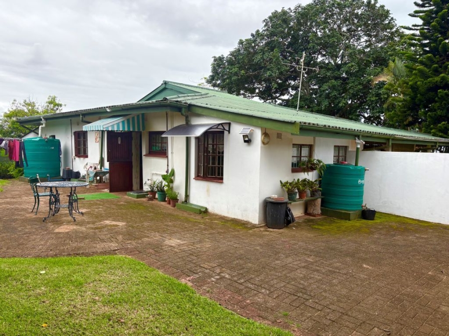 3 Bedroom Property for Sale in Umtentweni KwaZulu-Natal