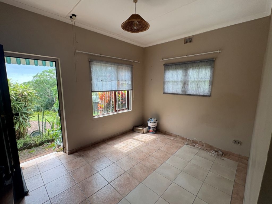 3 Bedroom Property for Sale in Umtentweni KwaZulu-Natal