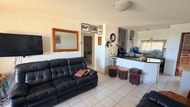 2 Bedroom Property for Sale in Uvongo KwaZulu-Natal