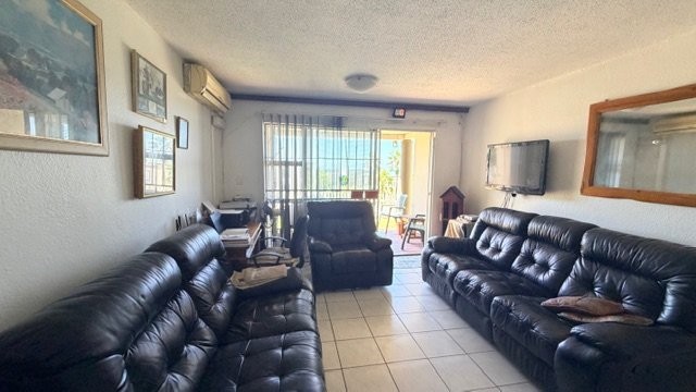 2 Bedroom Property for Sale in Uvongo KwaZulu-Natal
