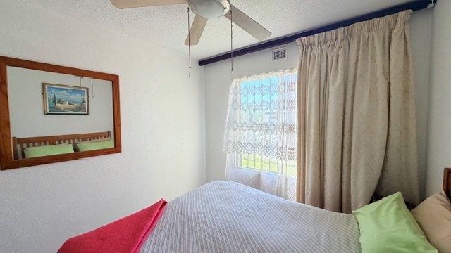 2 Bedroom Property for Sale in Uvongo KwaZulu-Natal