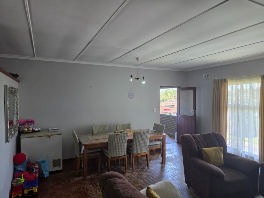 2 Bedroom Property for Sale in Oslo Beach KwaZulu-Natal