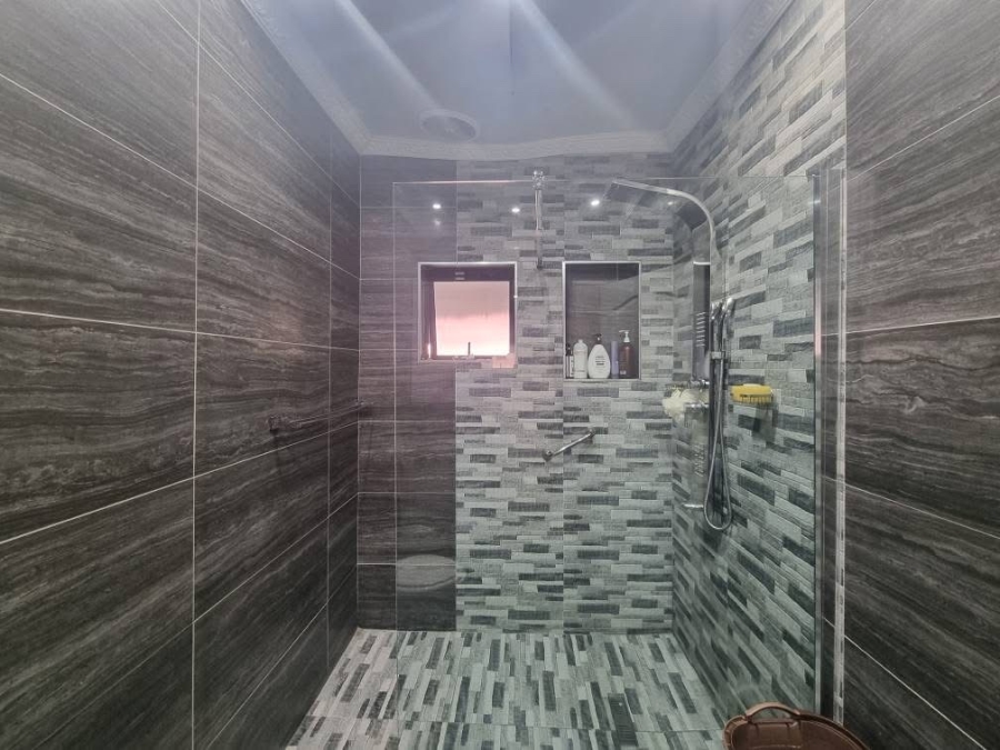 4 Bedroom Property for Sale in Allandale KwaZulu-Natal