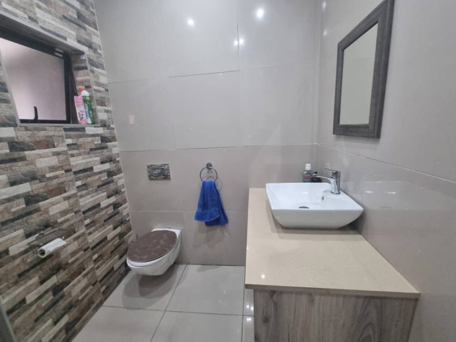 4 Bedroom Property for Sale in Allandale KwaZulu-Natal