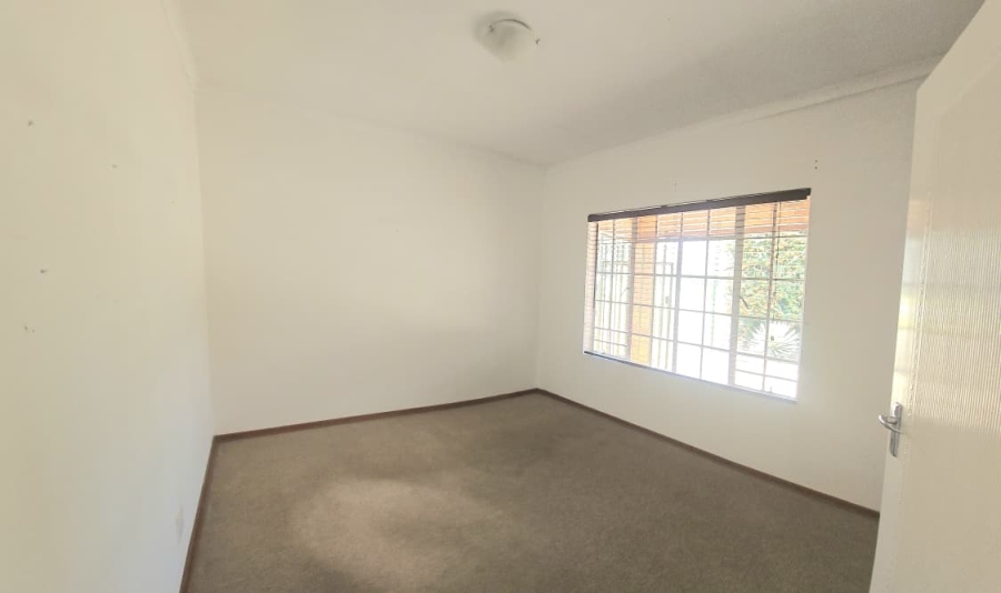 3 Bedroom Property for Sale in Newcastle KwaZulu-Natal