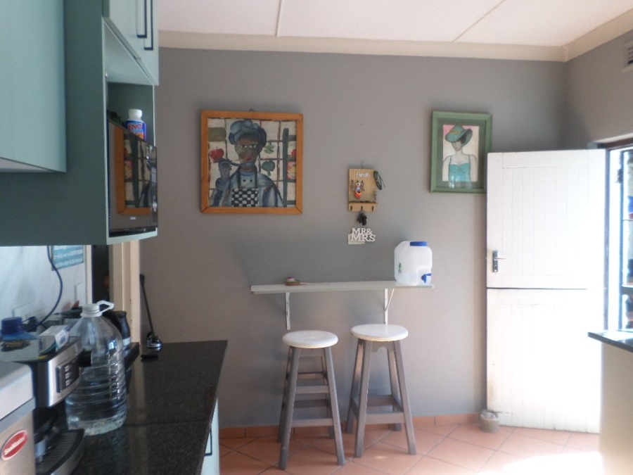 5 Bedroom Property for Sale in Beacon Rocks KwaZulu-Natal