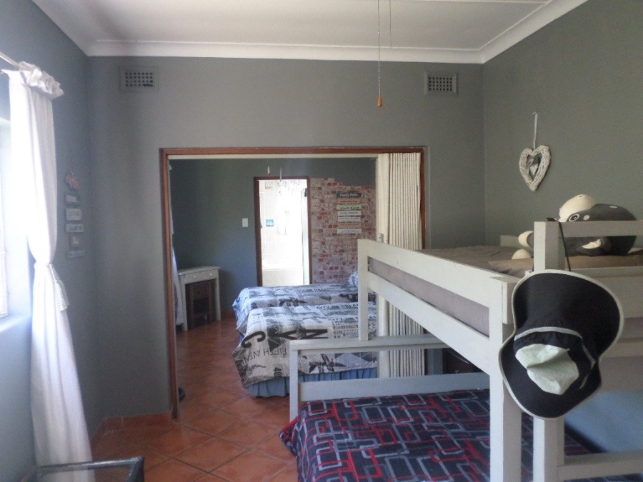 5 Bedroom Property for Sale in Beacon Rocks KwaZulu-Natal