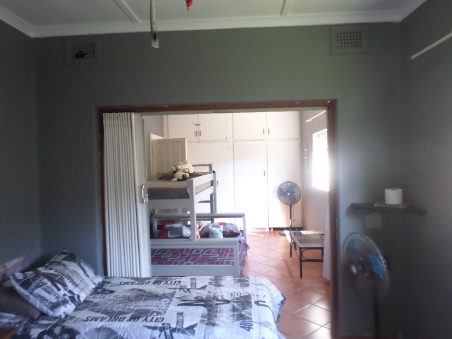 5 Bedroom Property for Sale in Beacon Rocks KwaZulu-Natal