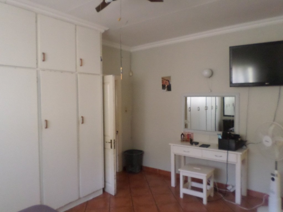 5 Bedroom Property for Sale in Beacon Rocks KwaZulu-Natal