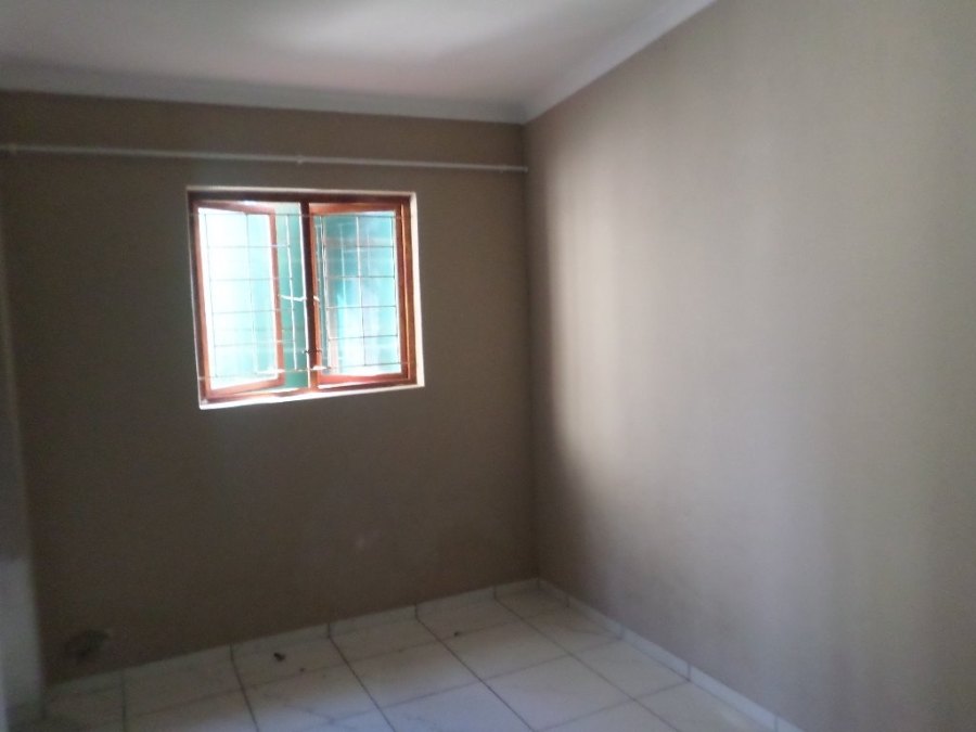 5 Bedroom Property for Sale in Beacon Rocks KwaZulu-Natal