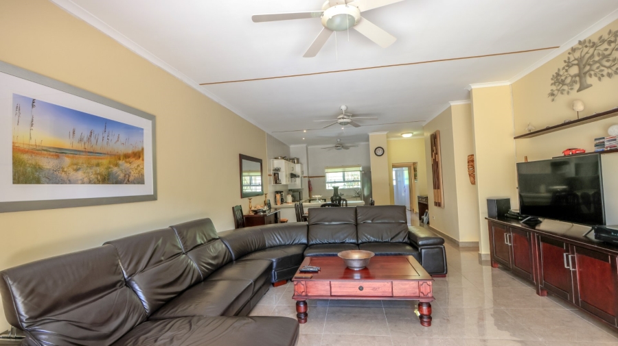 To Let 4 Bedroom Property for Rent in Willard Beach KwaZulu-Natal