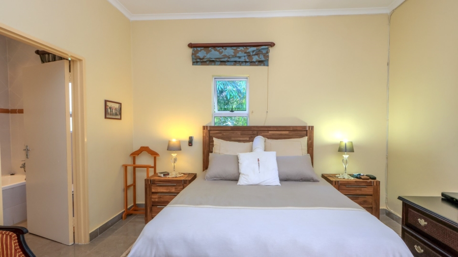 To Let 4 Bedroom Property for Rent in Willard Beach KwaZulu-Natal