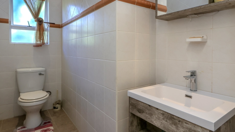 To Let 4 Bedroom Property for Rent in Willard Beach KwaZulu-Natal