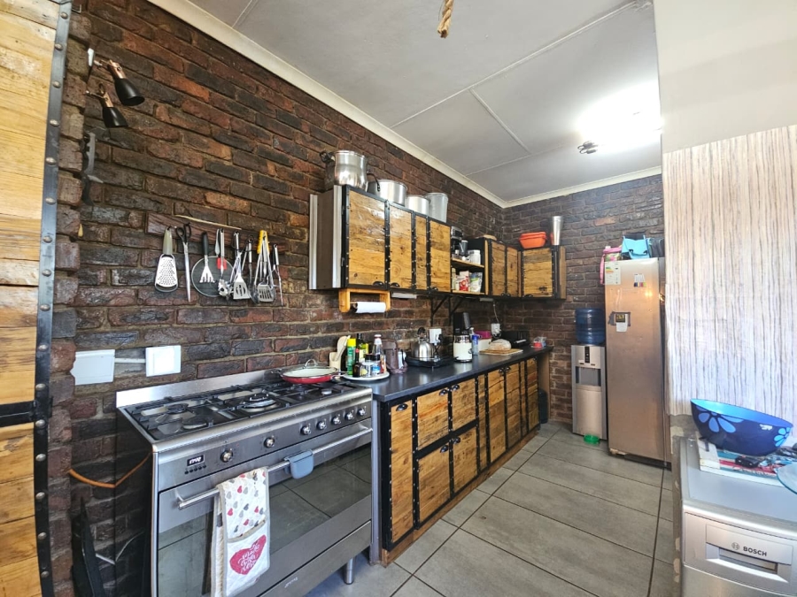 4 Bedroom Property for Sale in Sunnyridge KwaZulu-Natal