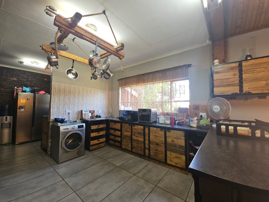 4 Bedroom Property for Sale in Sunnyridge KwaZulu-Natal