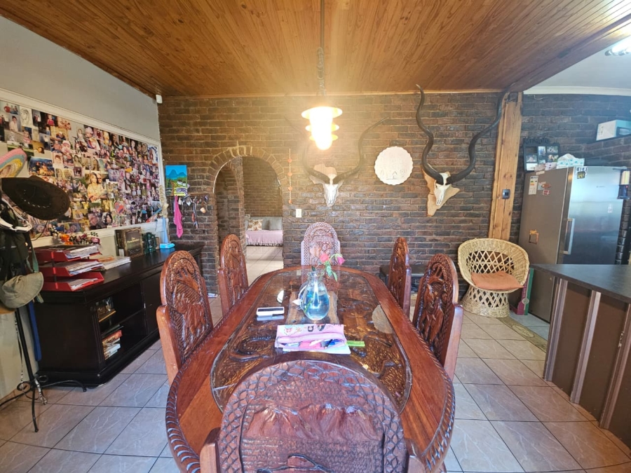 4 Bedroom Property for Sale in Sunnyridge KwaZulu-Natal