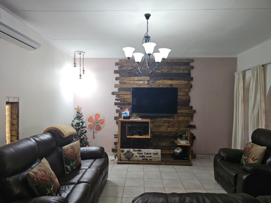 4 Bedroom Property for Sale in Sunnyridge KwaZulu-Natal