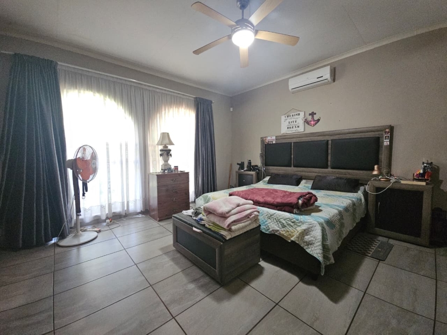 4 Bedroom Property for Sale in Sunnyridge KwaZulu-Natal