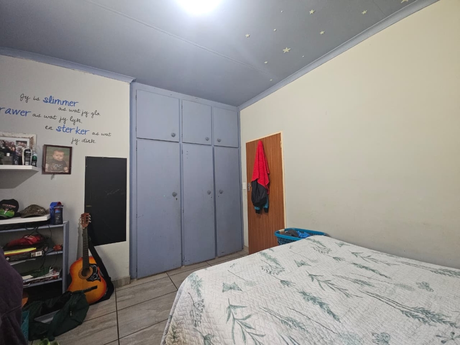 4 Bedroom Property for Sale in Sunnyridge KwaZulu-Natal