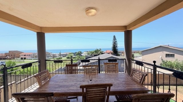 4 Bedroom Property for Sale in Uvongo KwaZulu-Natal