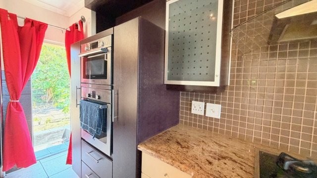 4 Bedroom Property for Sale in Uvongo KwaZulu-Natal