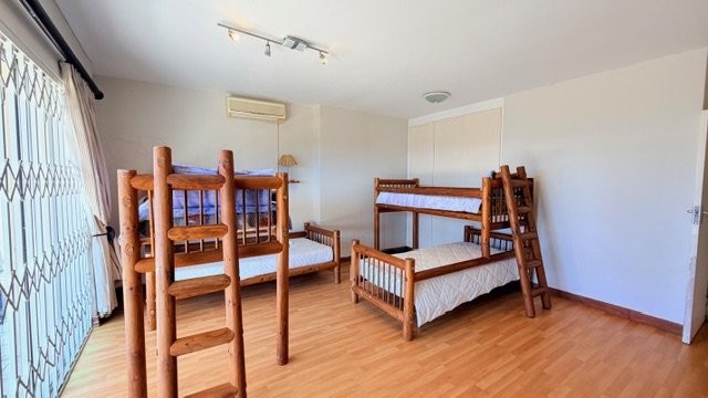 4 Bedroom Property for Sale in Uvongo KwaZulu-Natal