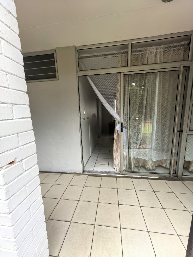 To Let 1 Bedroom Property for Rent in Umbilo KwaZulu-Natal