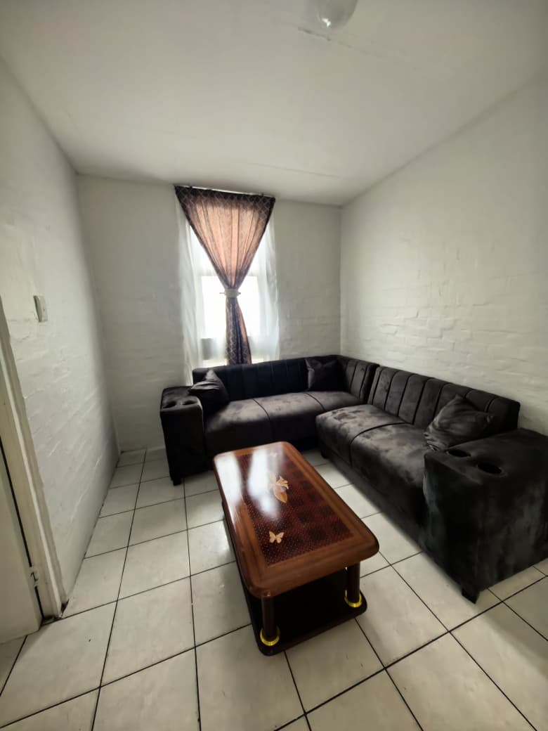 To Let 1 Bedroom Property for Rent in Umbilo KwaZulu-Natal