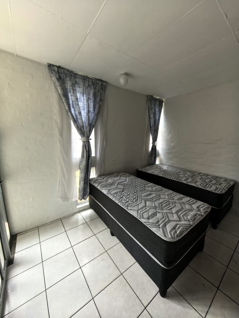 To Let 1 Bedroom Property for Rent in Umbilo KwaZulu-Natal