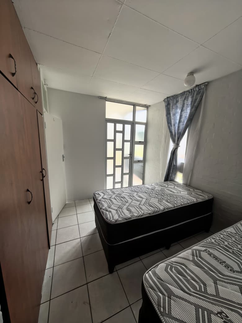 To Let 1 Bedroom Property for Rent in Umbilo KwaZulu-Natal