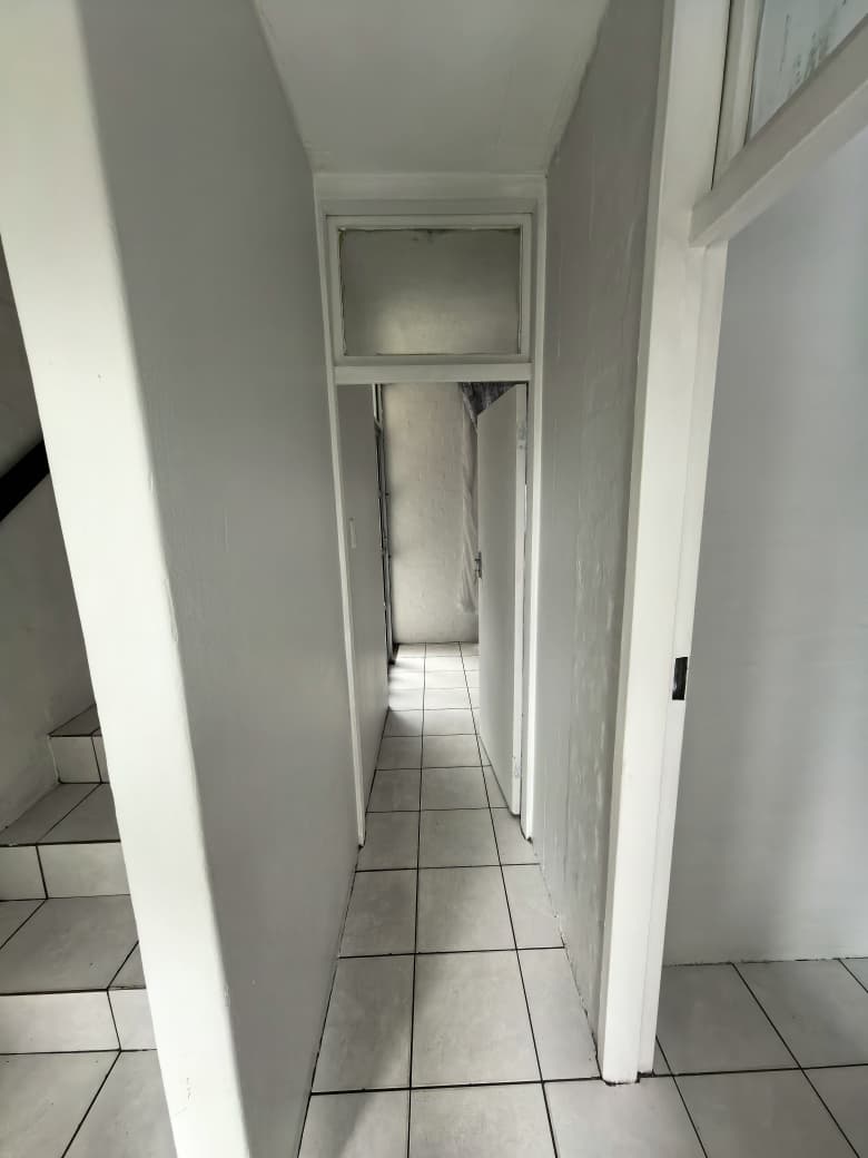 To Let 1 Bedroom Property for Rent in Umbilo KwaZulu-Natal