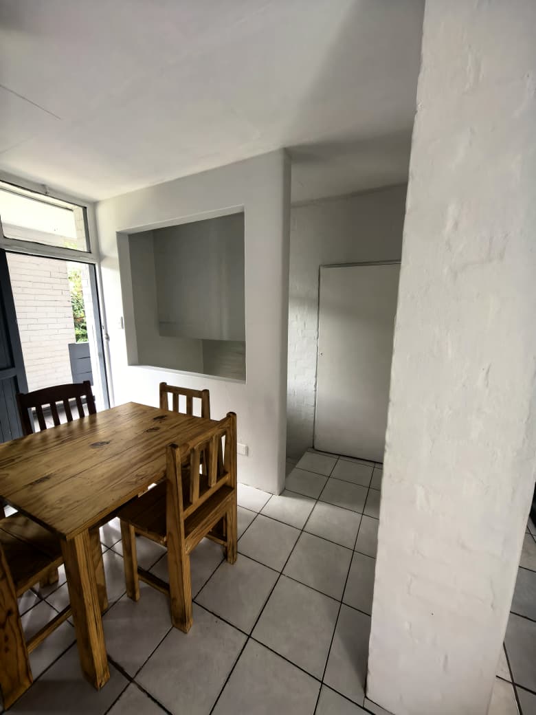 To Let 1 Bedroom Property for Rent in Umbilo KwaZulu-Natal