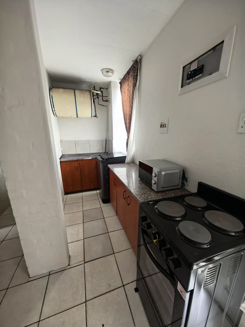 To Let 1 Bedroom Property for Rent in Umbilo KwaZulu-Natal