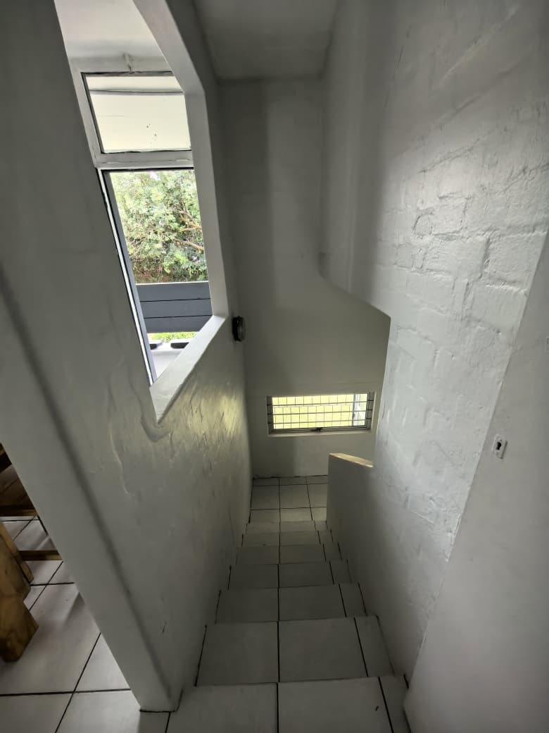 To Let 1 Bedroom Property for Rent in Umbilo KwaZulu-Natal