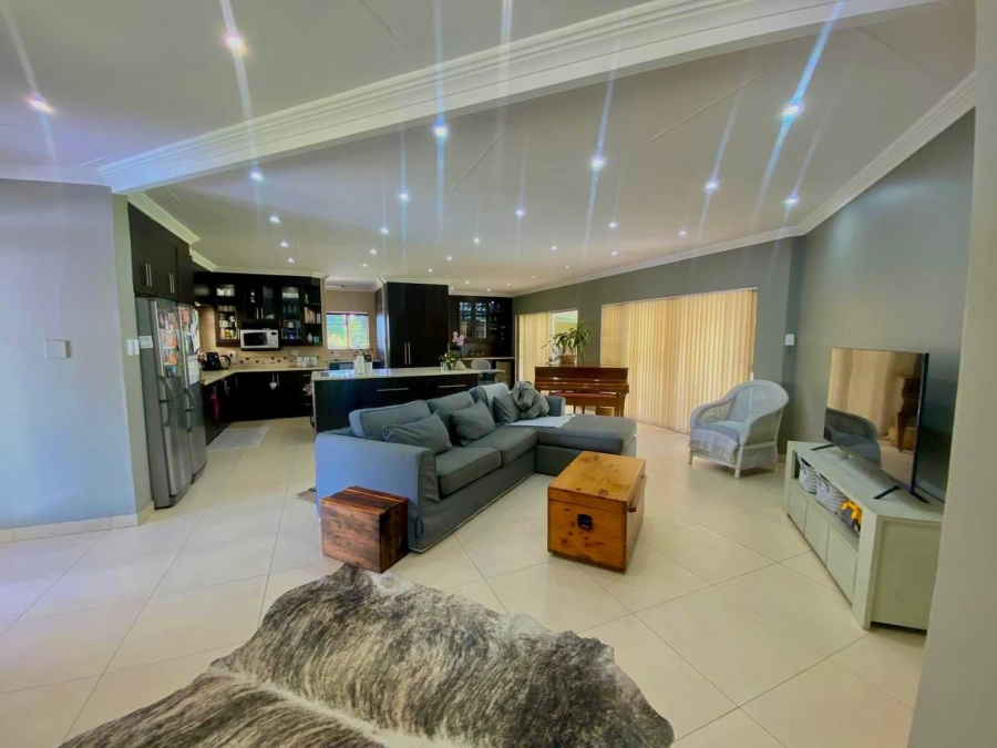 4 Bedroom Property for Sale in Aviary Hill KwaZulu-Natal