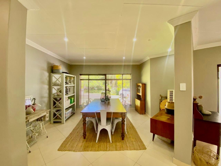 4 Bedroom Property for Sale in Aviary Hill KwaZulu-Natal